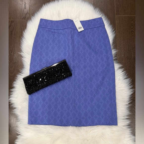 Banana Republic Dresses & Skirts - Banana Republic Lilac Textured Pencil Skirt